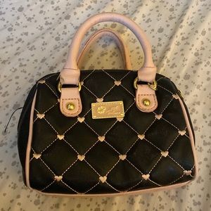 luv Betsey mini purse
